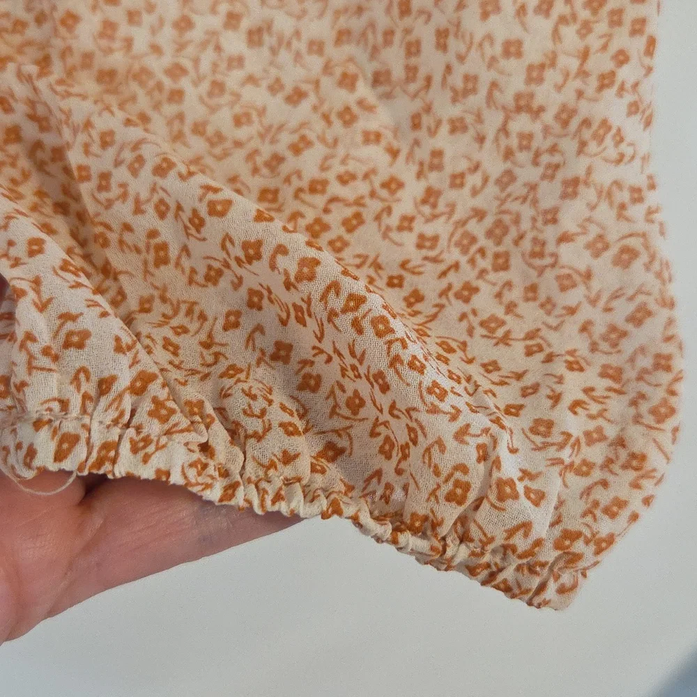 Molly Bracken NWT peasant top Sz L - Picture 8 of 9